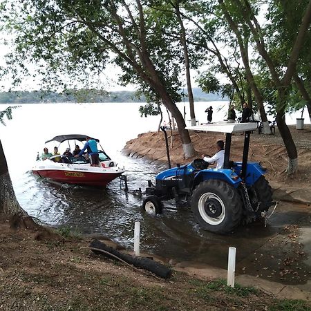Apartamento Do Lago, Com Churrasqueira Privativa , Cozinha , Internet Banda Larga, Rampa Barco E Jet, Pesqueiro - B101 Caldas Novas Bagian luar foto