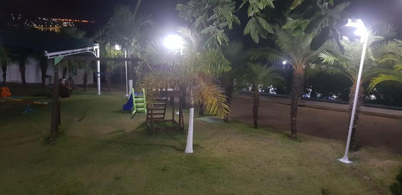 Apartamento Do Lago, Com Churrasqueira Privativa , Cozinha , Internet Banda Larga, Rampa Barco E Jet, Pesqueiro - B101 Caldas Novas Bagian luar foto