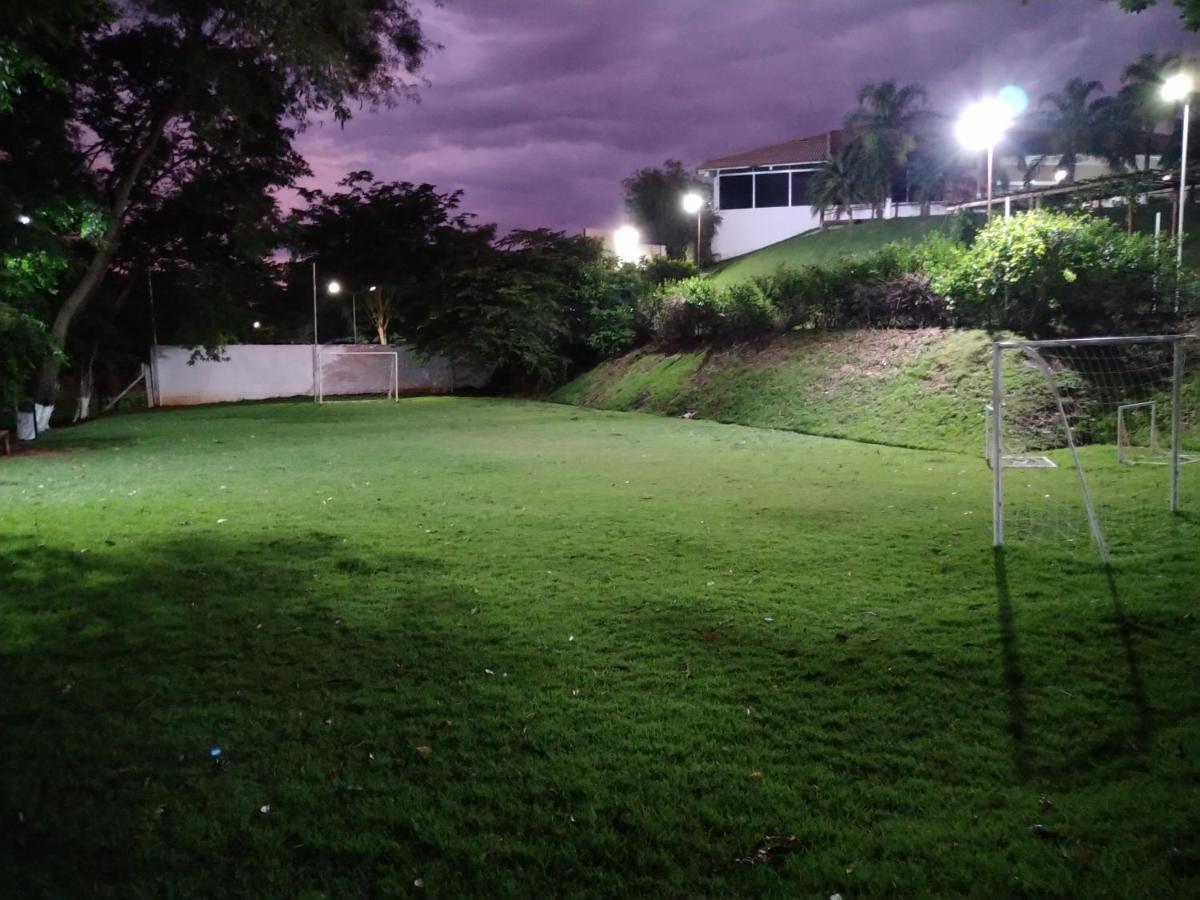 Apartamento Do Lago, Com Churrasqueira Privativa , Cozinha , Internet Banda Larga, Rampa Barco E Jet, Pesqueiro - B101 Caldas Novas Bagian luar foto