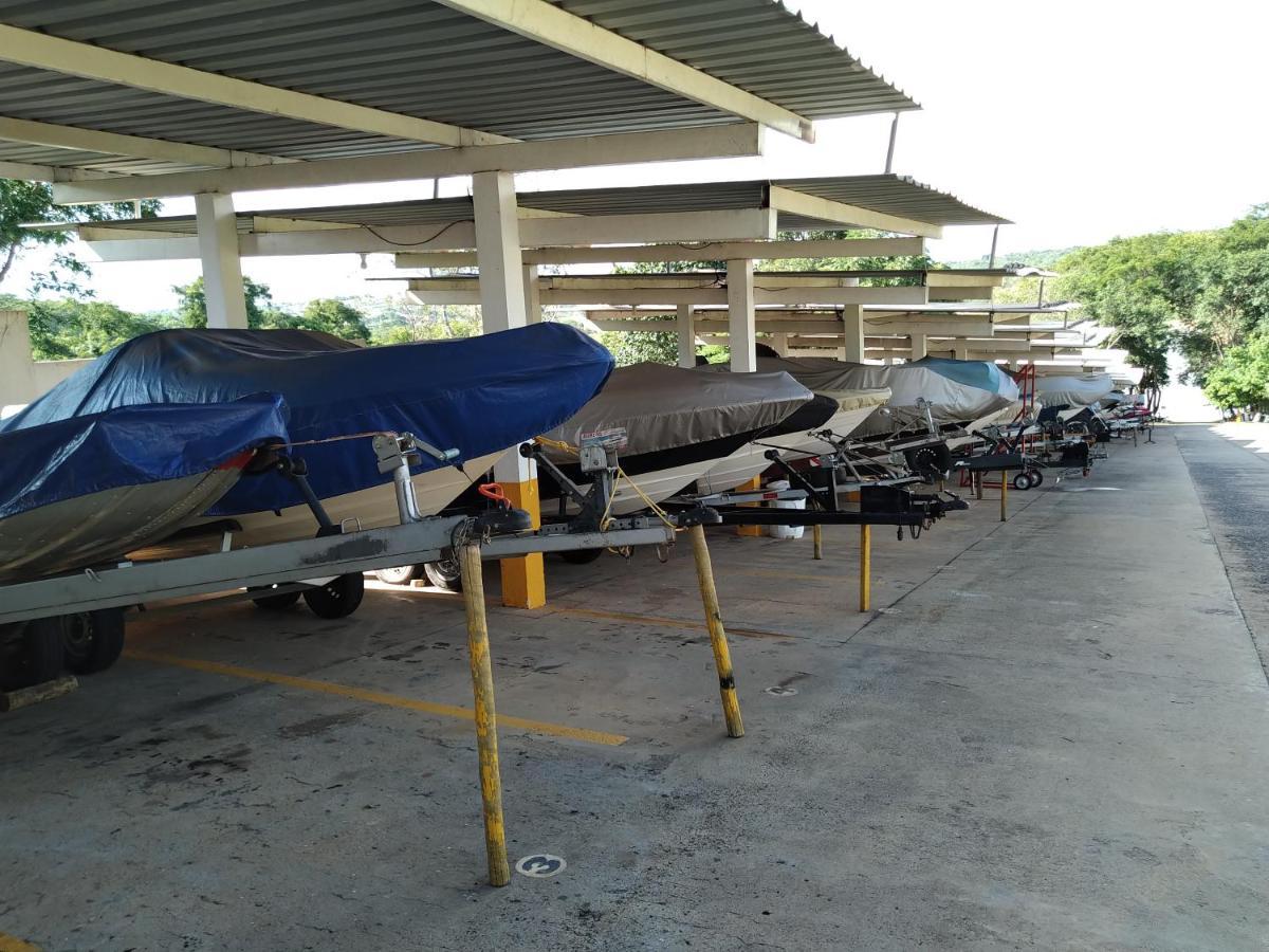 Apartamento Do Lago, Com Churrasqueira Privativa , Cozinha , Internet Banda Larga, Rampa Barco E Jet, Pesqueiro - B101 Caldas Novas Bagian luar foto